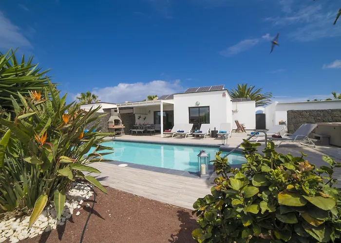 Extraordinary 3 Bedrooms Naraku Spacious 플라야블랑카