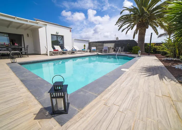 Extraordinary 3 Bedrooms Naraku Spacious 빌라