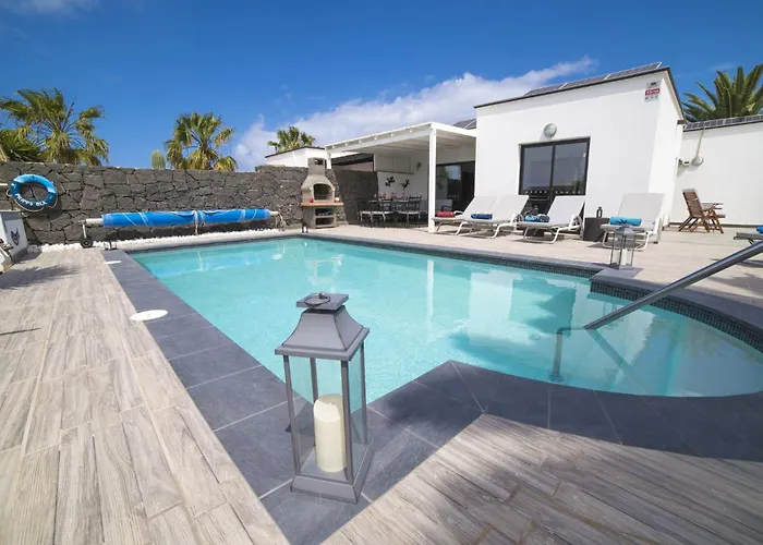 Extraordinary 3 Bedrooms Naraku Spacious 빌라 *